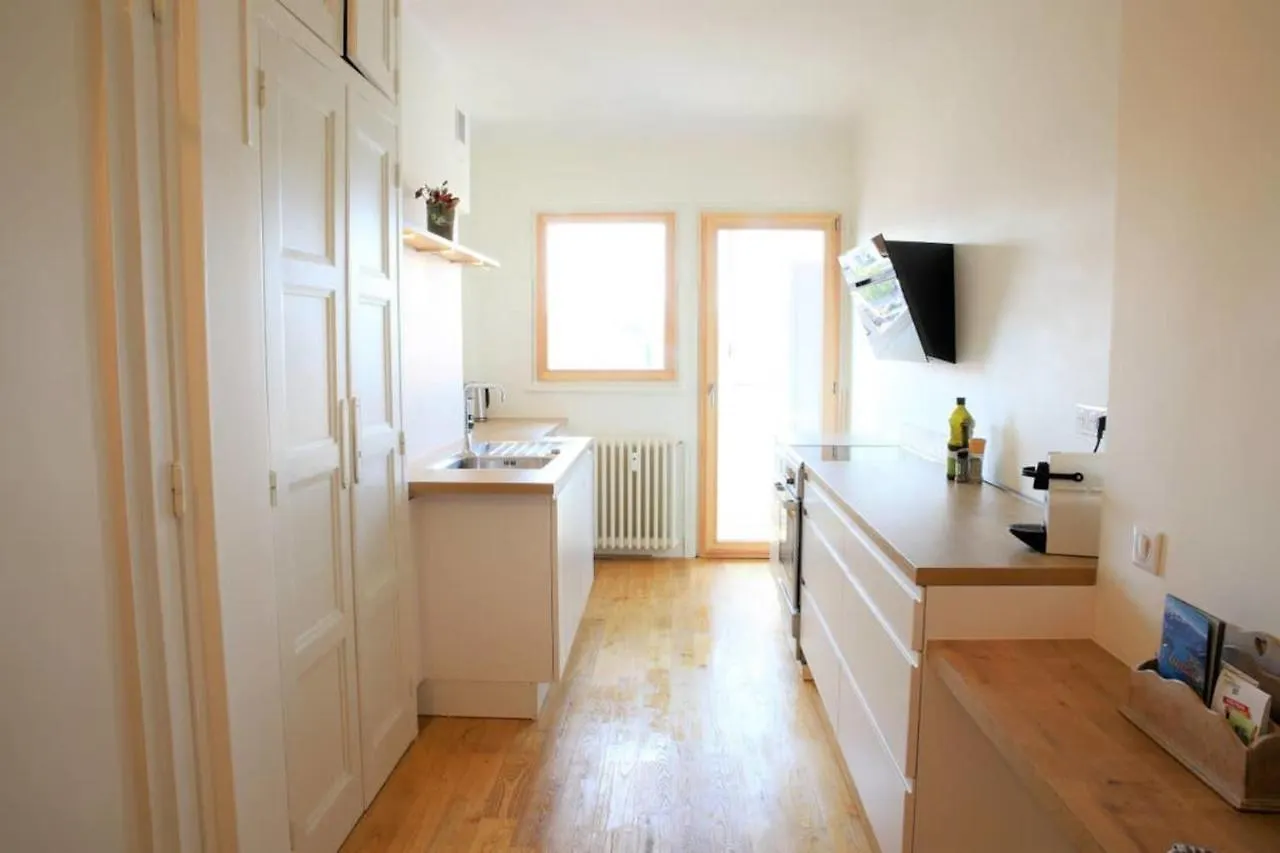 Large 5 Rooms With Garage In The City Center Annecy Apartment