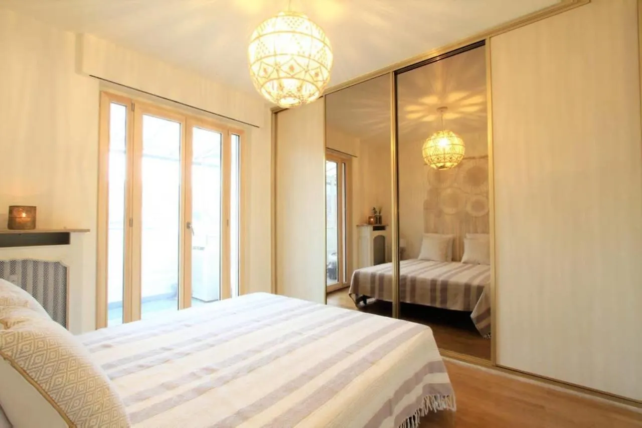 Large 5 Rooms With Garage In The City Center Annecy Apartment