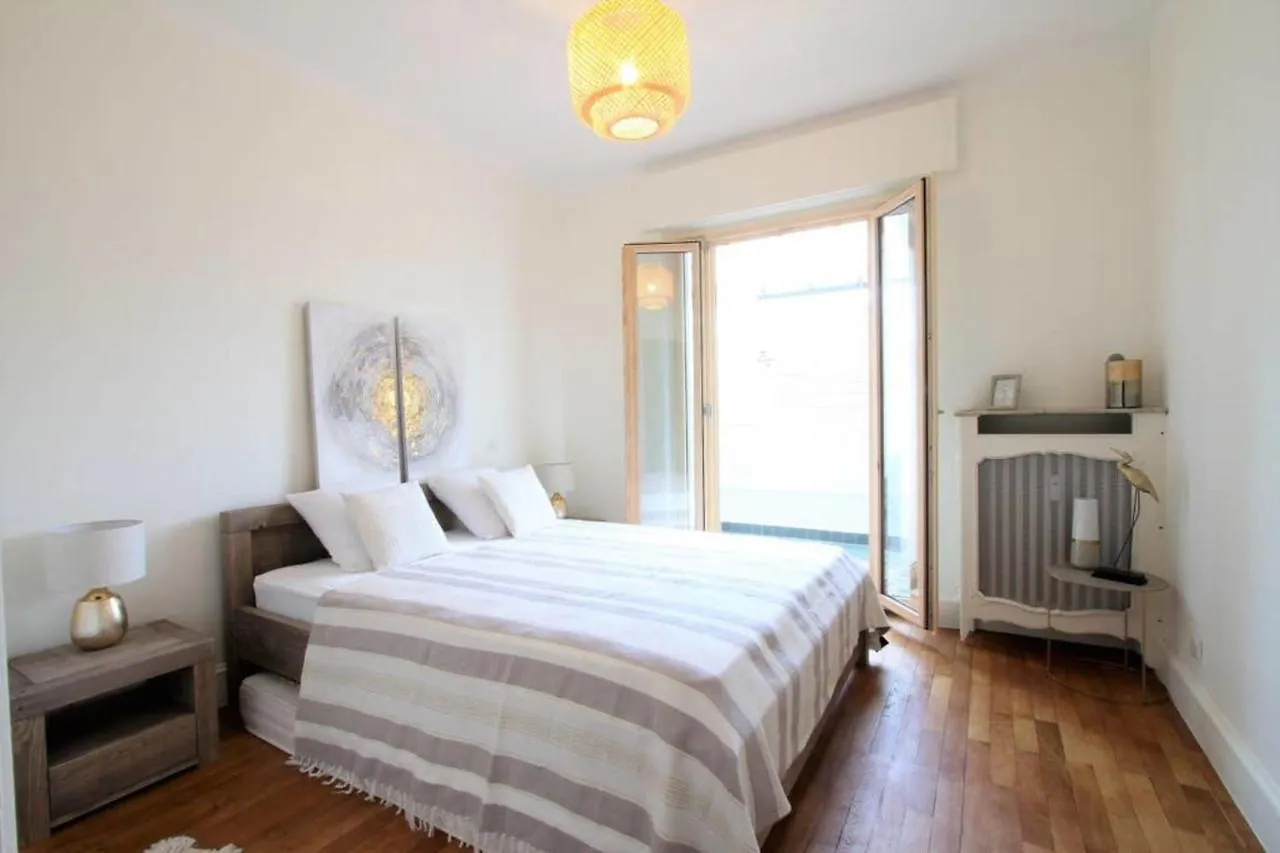 Apartment Large 5 Rooms With Garage In The City Center Annecy